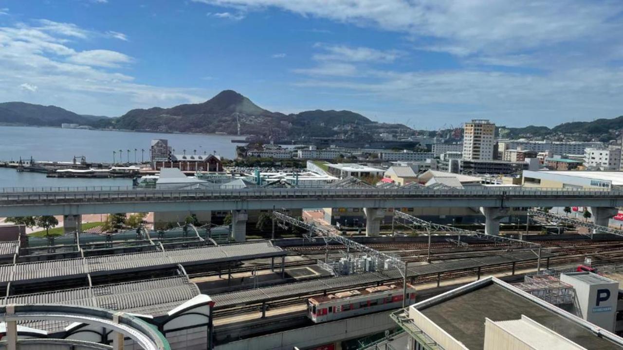 Toyoko Inn Sasebo Ekimae Bagian luar foto
