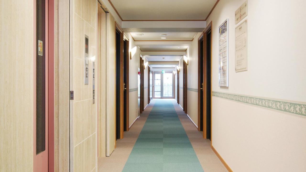 Toyoko Inn Sasebo Ekimae Bagian luar foto