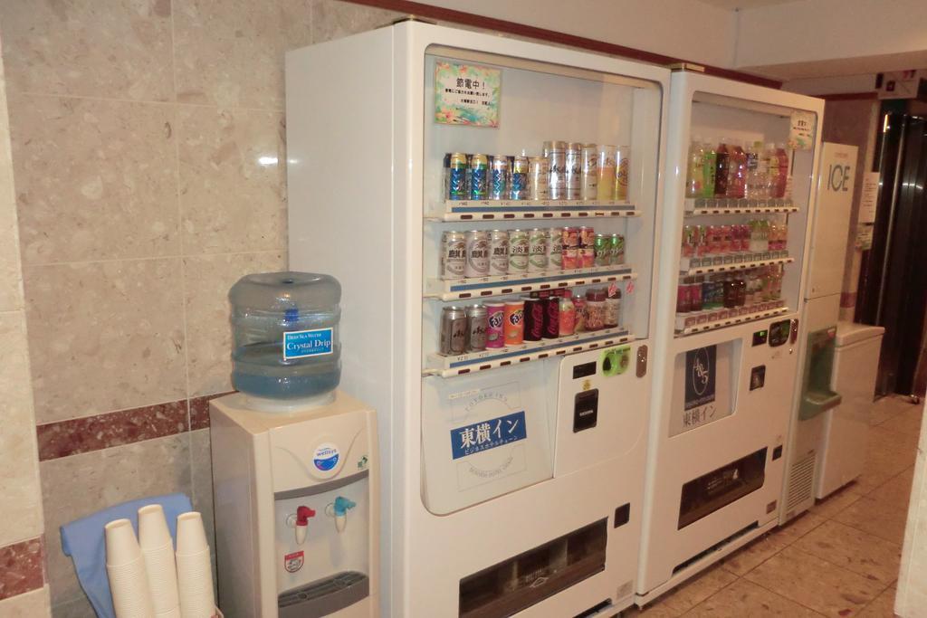 Toyoko Inn Sasebo Ekimae Bagian luar foto